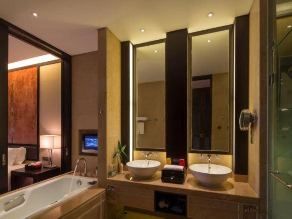 Eadry Royal Garden Hotel Haikou Haikou  Dış mekan fotoğraf