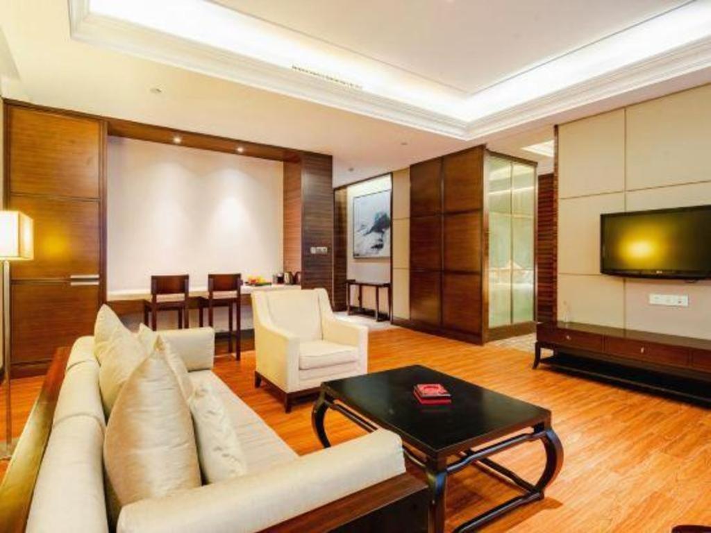 Eadry Royal Garden Hotel Haikou Haikou  Dış mekan fotoğraf